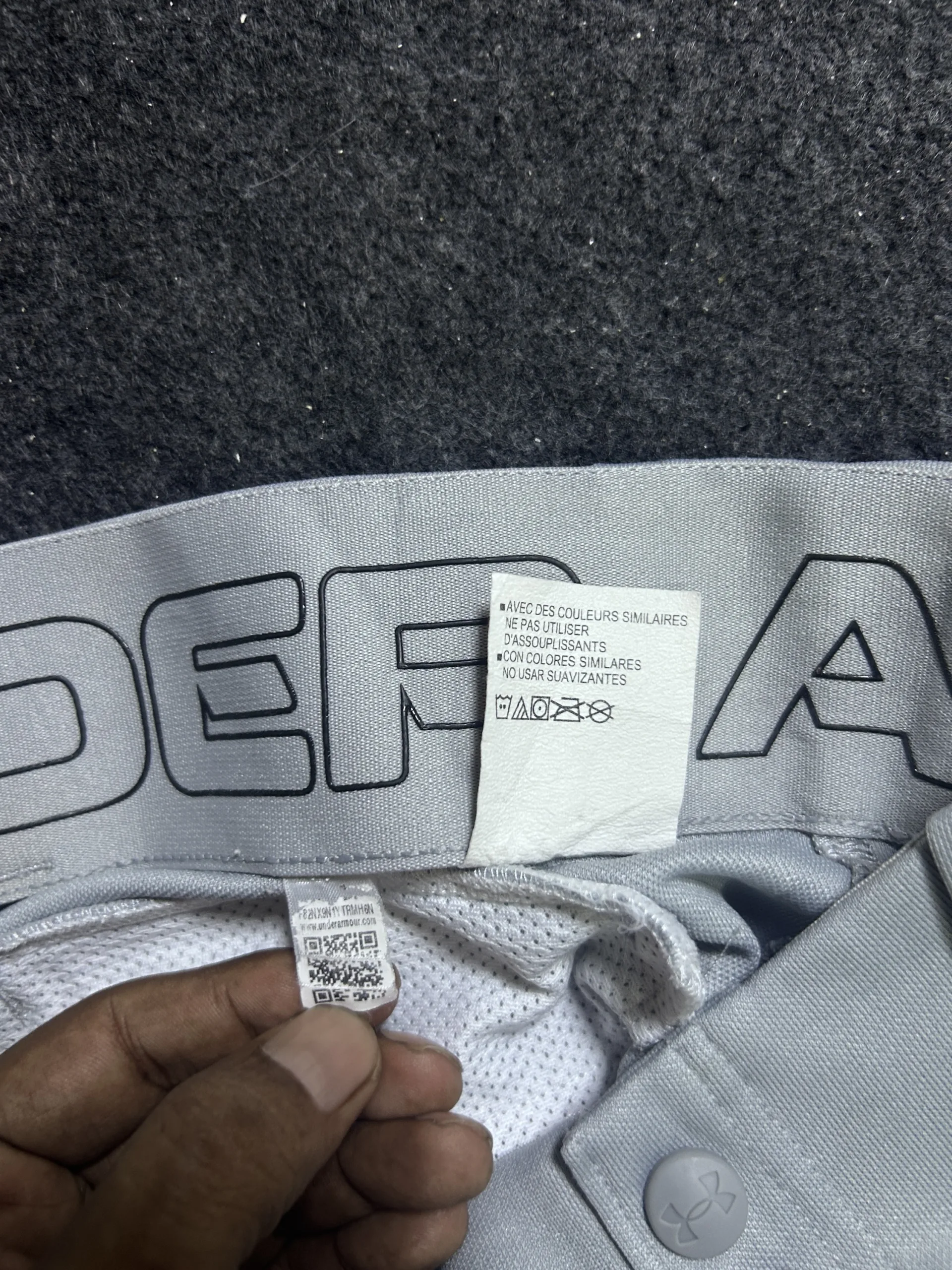 Under Armour Grey Shorts detail view