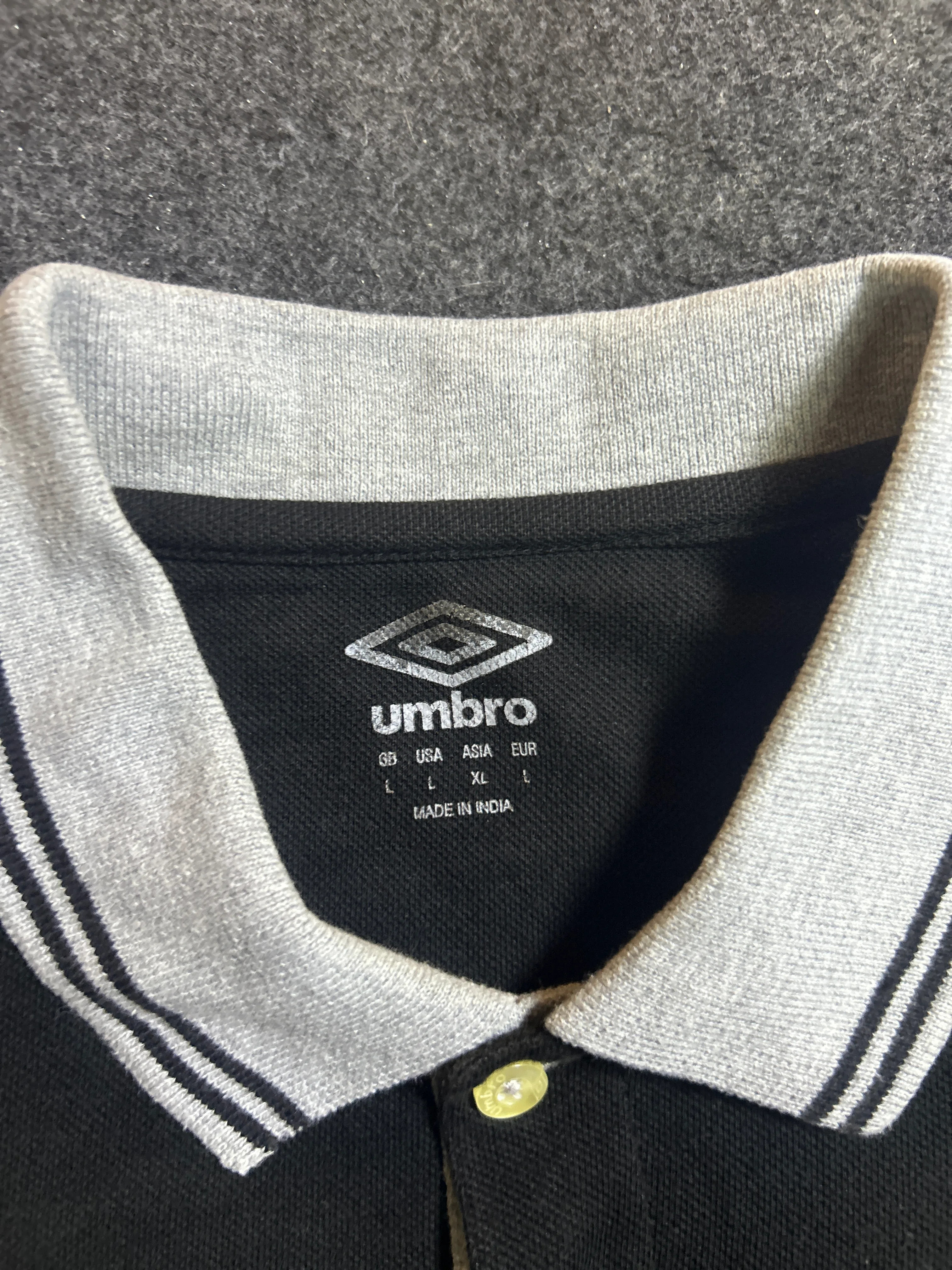 Umbro Black T-Shirt detail view