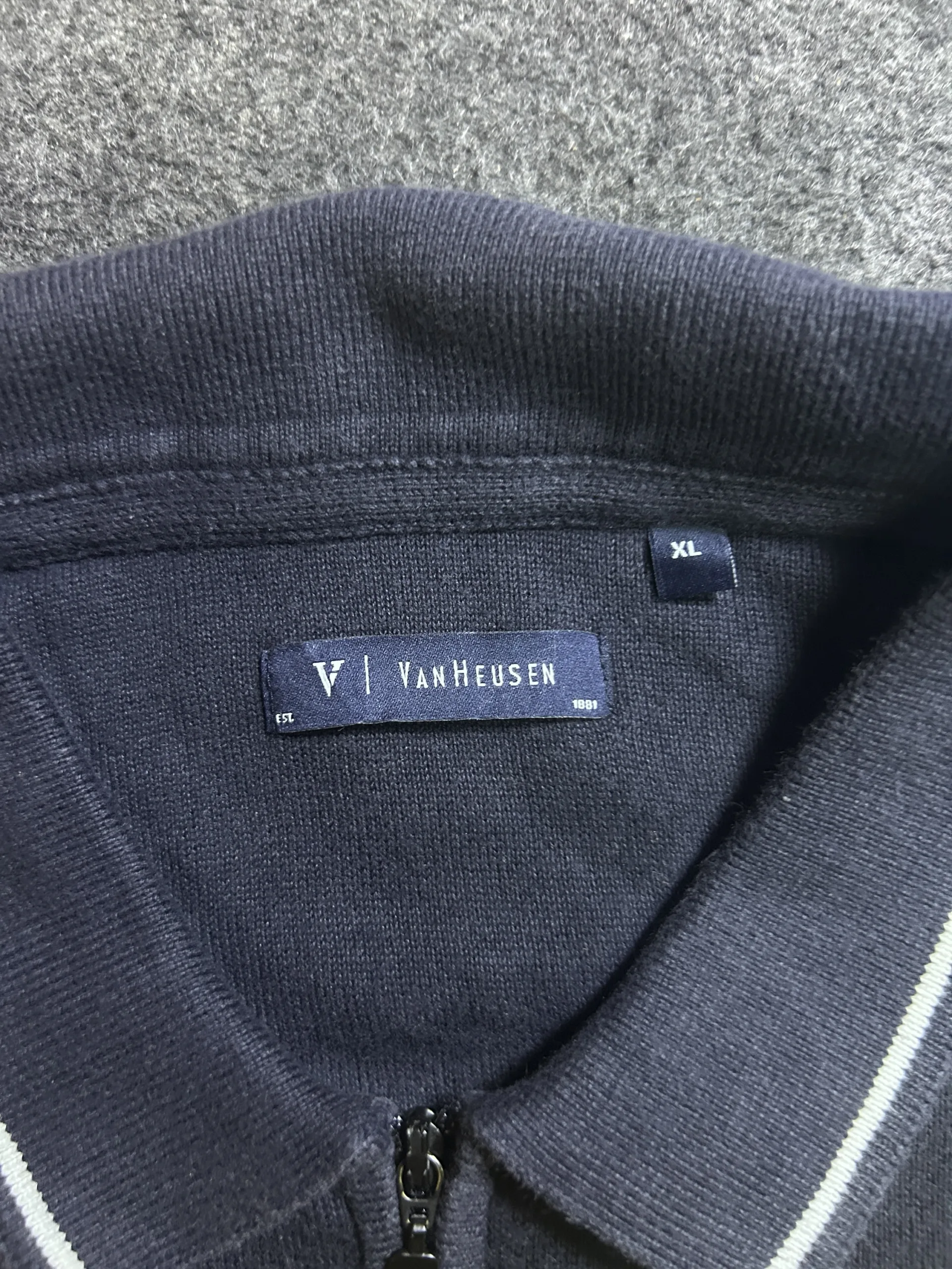 Navy T-Shirt detail view
