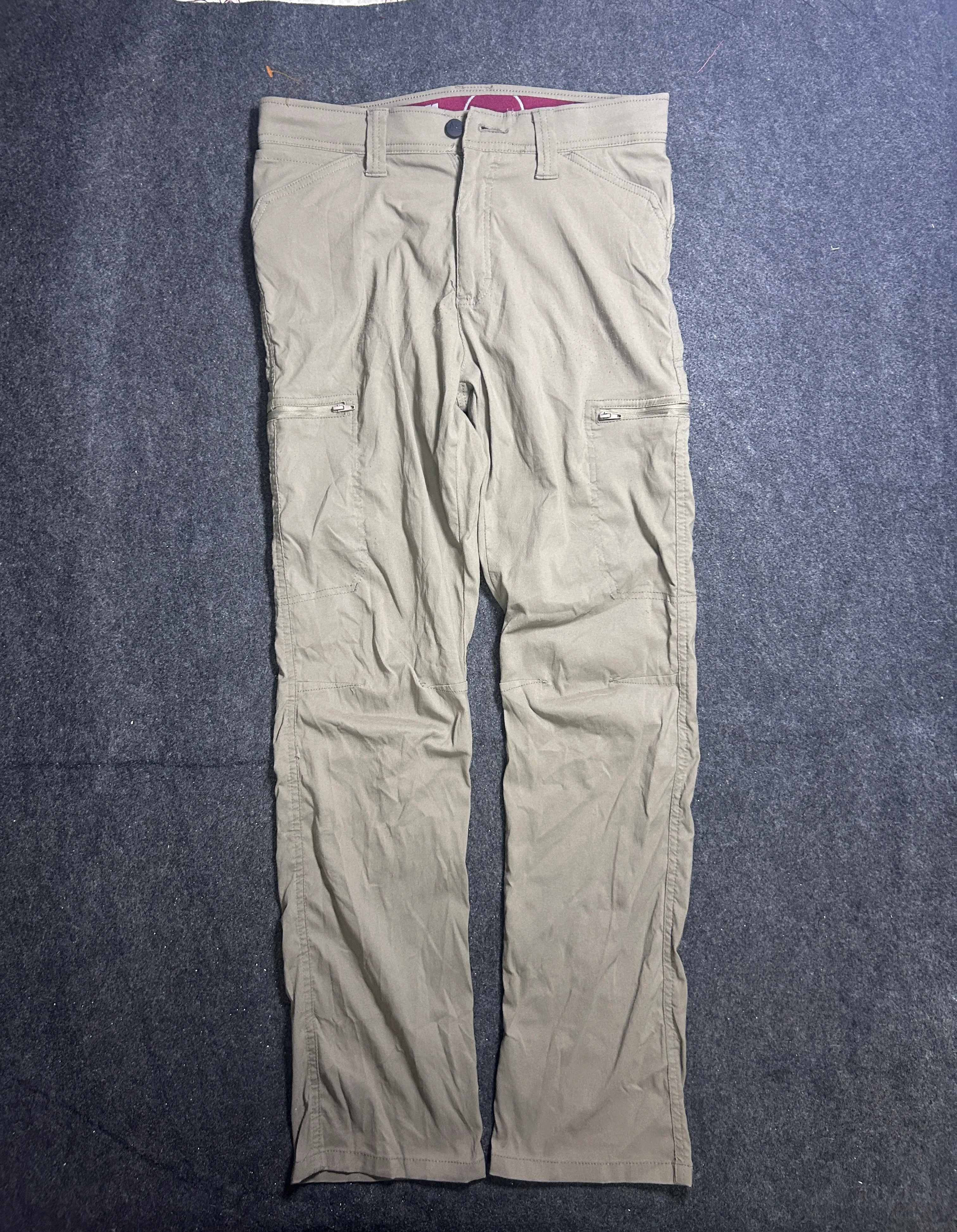 Wrangler Khaki Cargo Pants front view