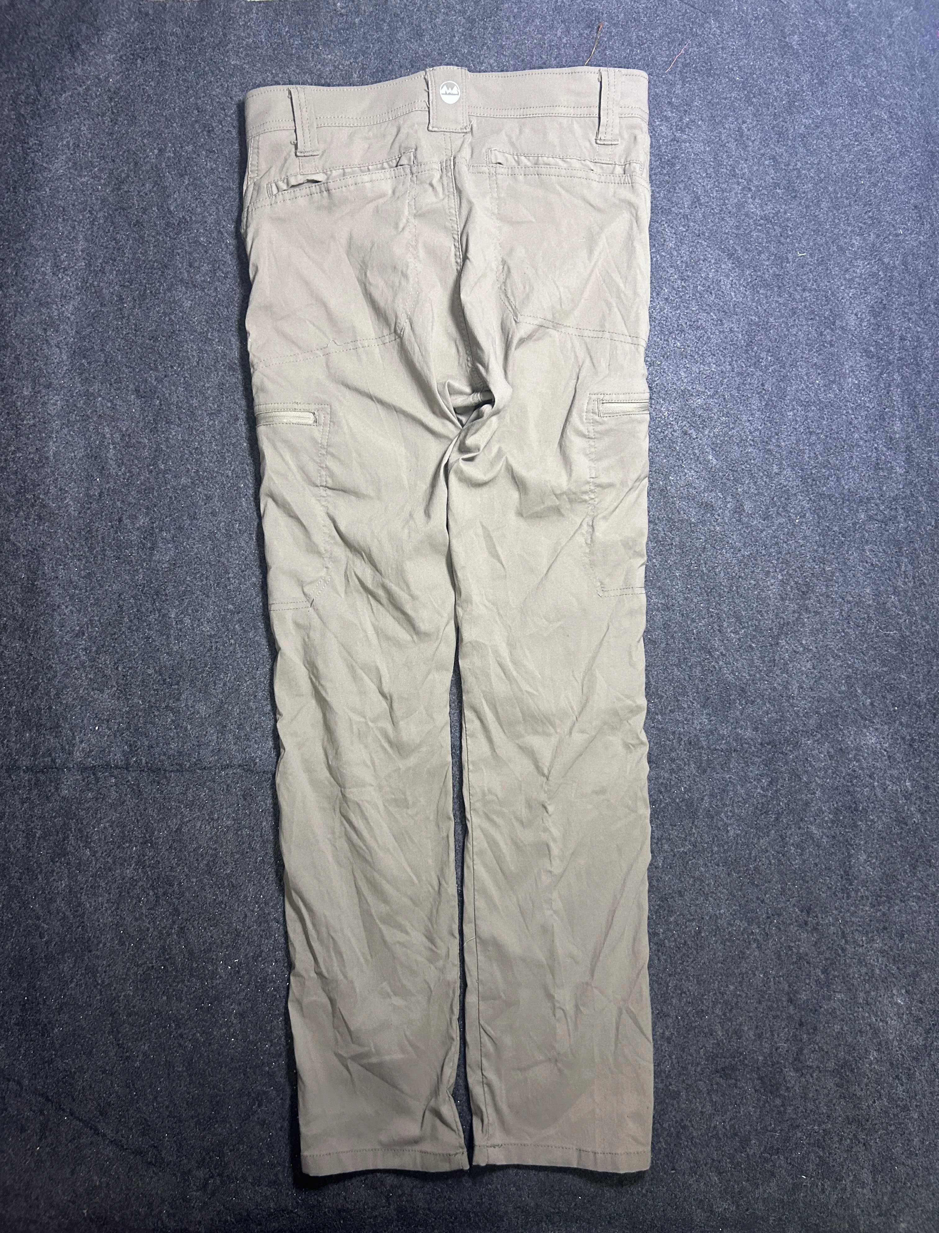 Wrangler Khaki Cargo Pants detail view