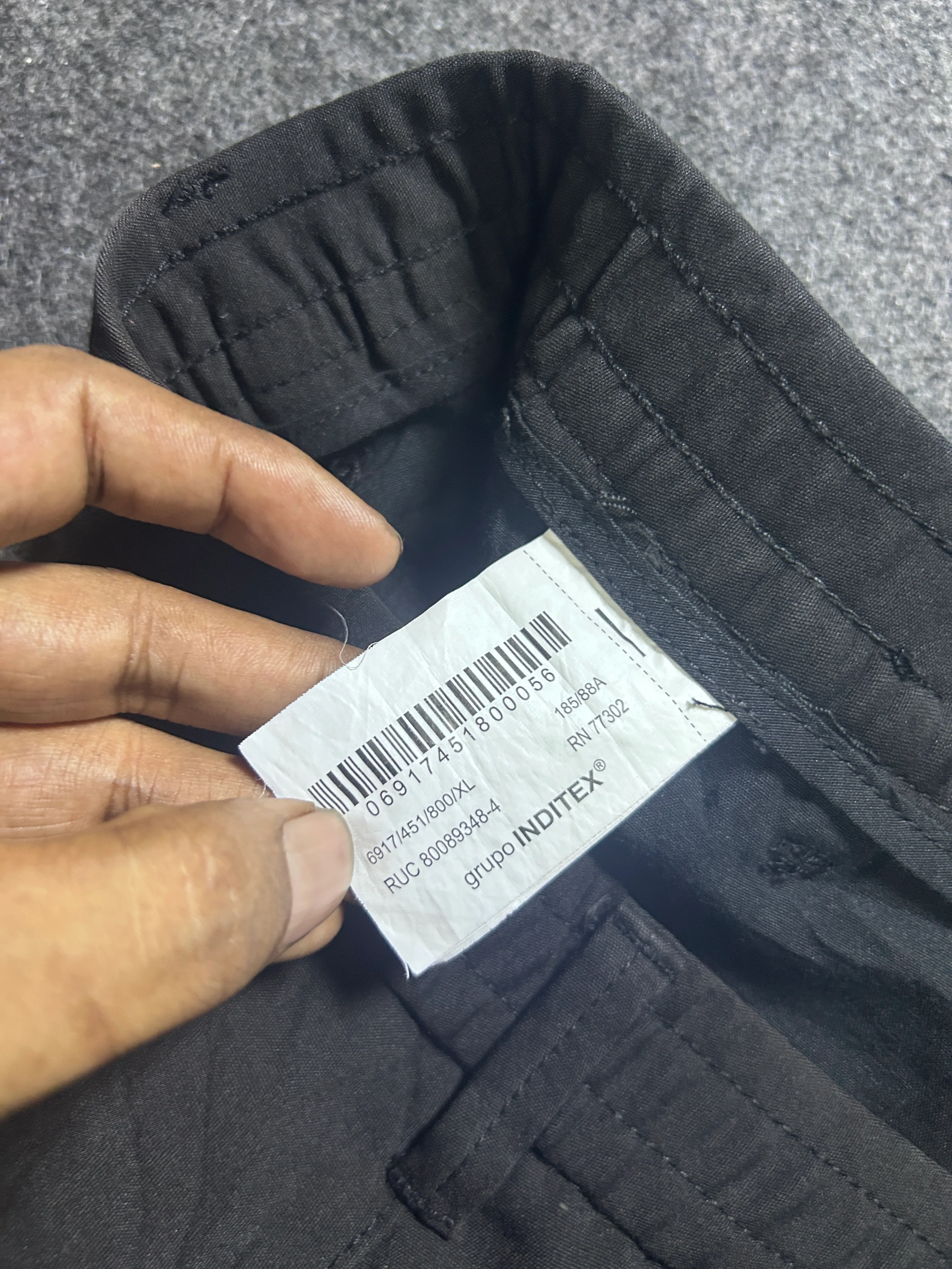 Zara Black Trousers detail view
