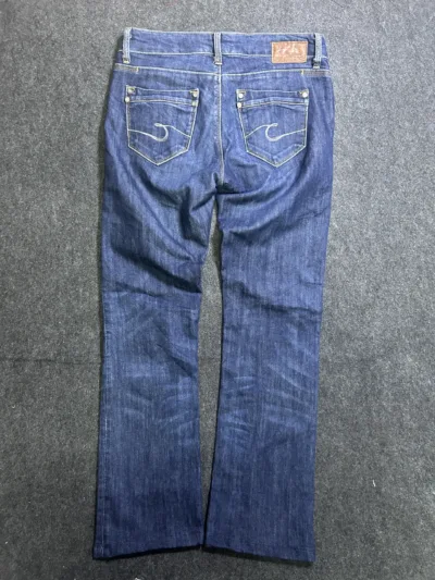 clothing thrift store online india